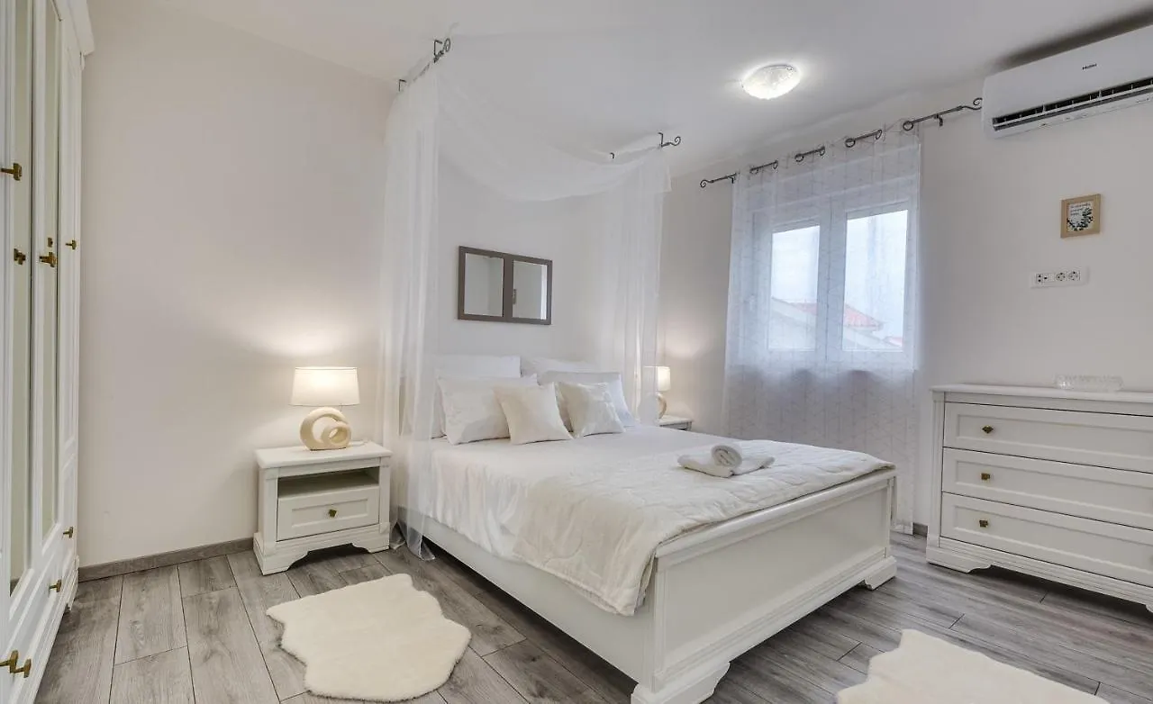 Oliva Vallis Apartments Zadar